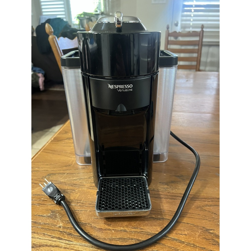 Nespresso VertuoLine Type GCC1 Coffee & Espresso Maker Silver Black Pod Machine